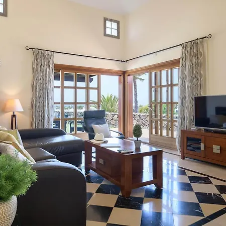 Вилла Esterlicia *